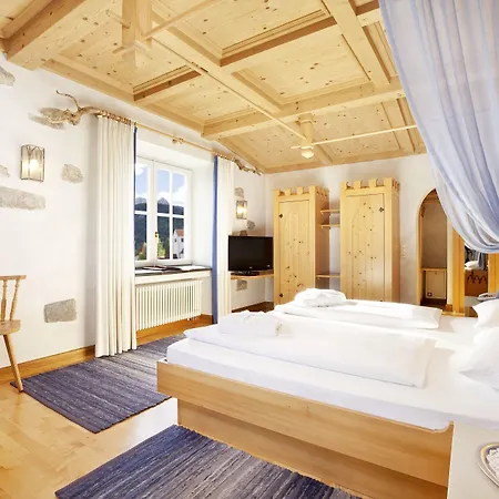 Hotel Hirsch-2